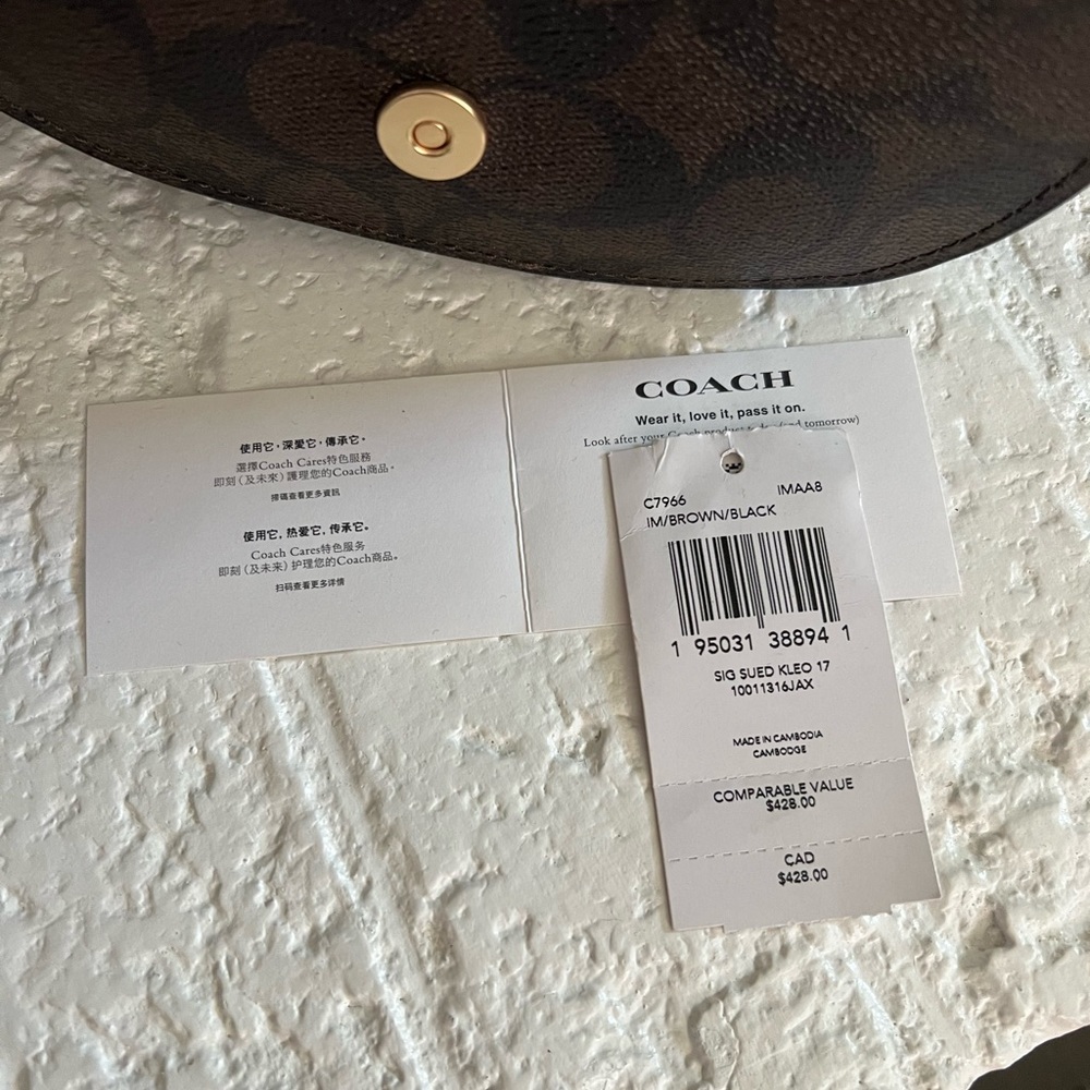 Coach IM/BROWN/BLACK. Never used comes with original packaging and tag. - Picture 4 of 4